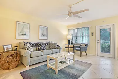 1023 Ellesmere B, Deerfield Beach, FL 33442 - Photo 3