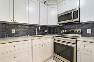 1023 Ellesmere B, Deerfield Beach, FL 33442 - Photo 11