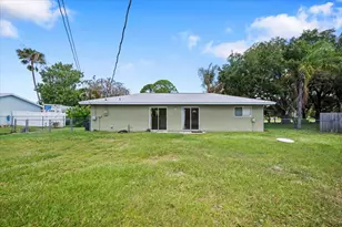 2261 SE Pear Ln, Port Saint Lucie, FL 34952 - Photo 15