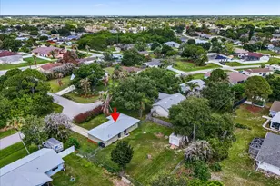 2261 SE Pear Ln, Port Saint Lucie, FL 34952 - Photo 21