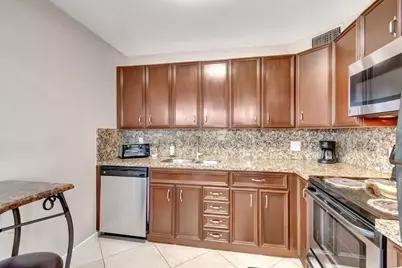4049 Wolverton C, Boca Raton, FL 33434 - Photo 17