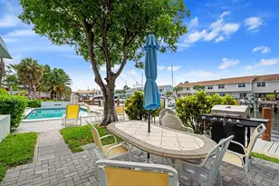 2400 NE 16th Street NE, Pompano Beach, FL 33062 - Photo 3