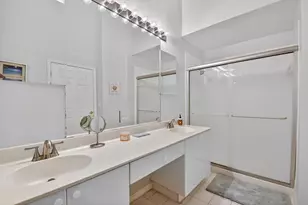 7910 Laina Ln, Boynton Beach, FL 33437 - Photo 29