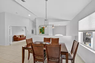 7910 Laina Ln, Boynton Beach, FL 33437 - Photo 7