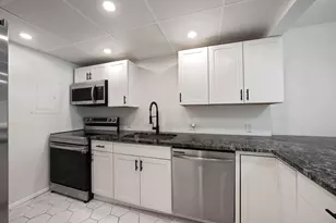 7100 NW 17th St, Plantation, FL 33313 - Photo 3