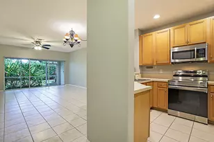 4827 Palmbrooke Cir, West Palm Beach, FL 33417 - Photo 9