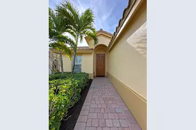 11329 SW Birch Tree Circle, Port Saint Lucie, FL 34987 - Photo 3