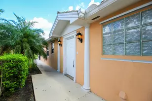 10882 SW Dardanelle Dr, Port Saint Lucie, FL 34987 - Photo 3