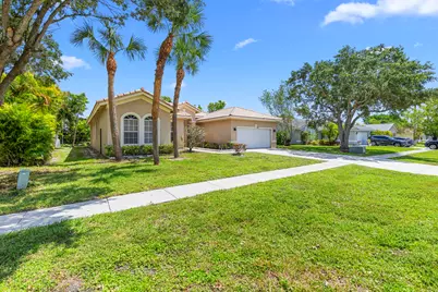 10555 Paso Fino Drive, Wellington, FL 33449 - Photo 11