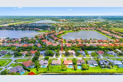 10555 Paso Fino Drive, Wellington, FL 33449 - Photo 9