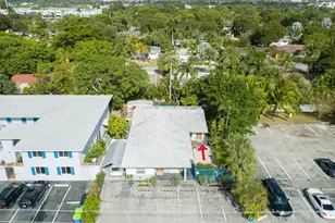 1425 NE 26th Dr, Wilton Manors, FL 33334 - Photo 27