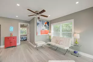 1425 NE 26th Dr, Wilton Manors, FL 33334 - Photo 3