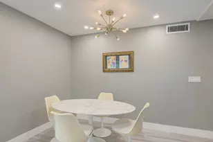 1425 NE 26th Dr, Wilton Manors, FL 33334 - Photo 5