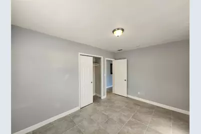 942 NW 12th Street, Fort Lauderdale, FL 33311 - Photo 15