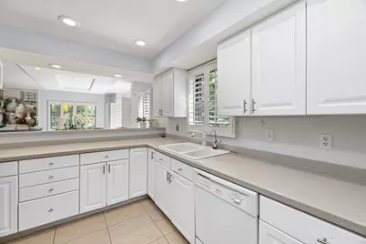 13362 Polo Road W #B102, Wellington, FL 33414 - Photo 7