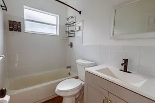 520 NE 58th St, Oakland Park, FL 33334 - Photo 13