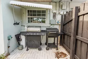 520 NE 58th St, Oakland Park, FL 33334 - Photo 27
