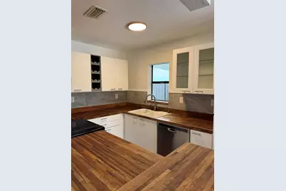 520 NE 58th Street #B, Oakland Park, FL 33334 - Photo 7