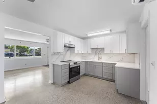 707 S Broadway, Lantana, FL 33462 - Photo 9