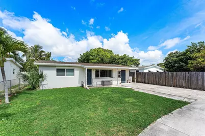 707 S Broadway, Lantana, FL 33462 - Photo 3