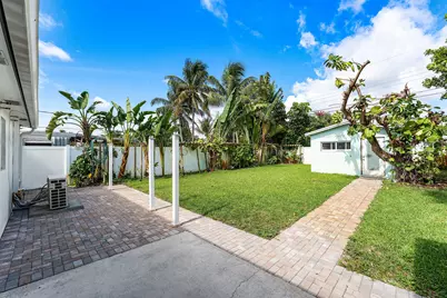 707 S Broadway, Lantana, FL 33462 - Photo 25