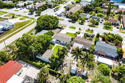 707 S Broadway, Lantana, FL 33462 - Photo 31