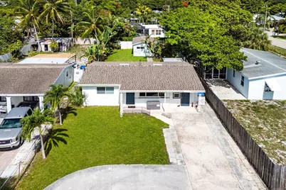 707 S Broadway, Lantana, FL 33462 - Photo 27