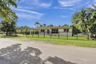 30 NE 139th St, Miami, FL 33161 - Photo 61