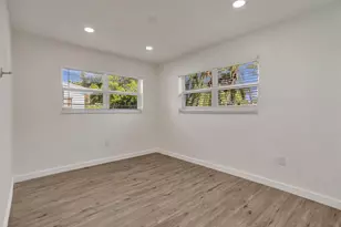 30 NE 139th St, Miami, FL 33161 - Photo 33