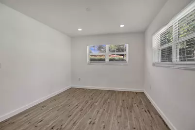 30 NE 139th Street, Miami, FL 33161 - Photo 43