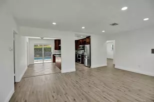 30 NE 139th St, Miami, FL 33161 - Photo 9
