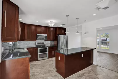 30 NE 139th Street, Miami, FL 33161 - Photo 17