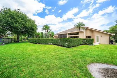 1697 Mayacoo Lakes Boulevard, West Palm Beach, FL 33411 - Photo 51