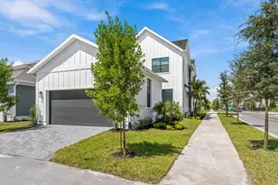 921 SW Newfield Ave, Palm City, FL 34990 - Photo 13