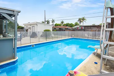 220 Davis Road, Palm Springs, FL 33461 - Photo 19