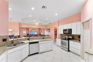 534 SW Halifax Ave, Port Saint Lucie, FL 34953 - Photo 3