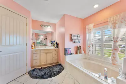 534 SW Halifax Avenue, Port Saint Lucie, FL 34953 - Photo 19