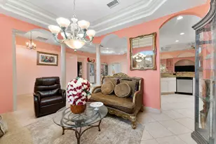 534 SW Halifax Ave, Port Saint Lucie, FL 34953 - Photo 7