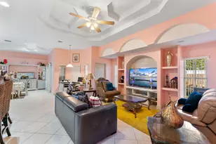 534 SW Halifax Ave, Port Saint Lucie, FL 34953 - Photo 9