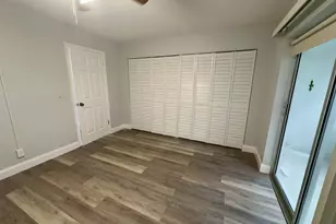 360 Camden P, West Palm Beach, FL 33417 - Photo 11
