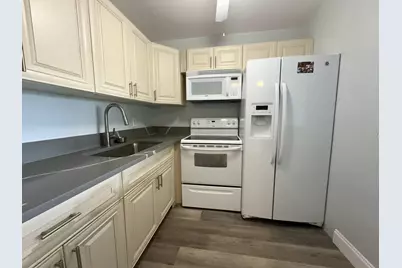 360 Camden P #360, West Palm Beach, FL 33417 - Photo 3