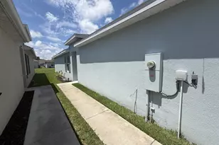 845 Persimmon Pl, Fort Pierce, FL 34981 - Photo 3