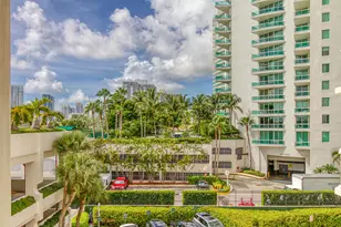 20185 E Country Club Dr, Miami, FL 33180 - Photo 51