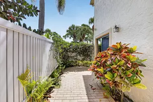 4 Eastgate Dr, Boynton Beach, FL 33436 - Photo 35