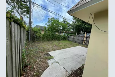 1335 NW 7th Terrace, Fort Lauderdale, FL 33311 - Photo 15