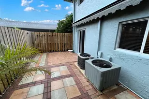 1460 NE 18th St, Fort Lauderdale, FL 33305 - Photo 15