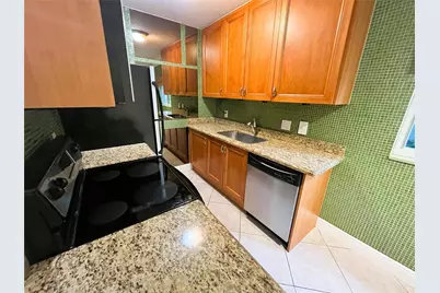 1460 NE 18th Street #104, Fort Lauderdale, FL 33305 - Photo 5