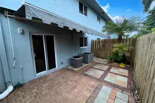 1460 NE 18th St, Fort Lauderdale, FL 33305 - Photo 17