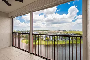 2215 Cypress Island Dr, Pompano Beach, FL 33069 - Photo 11