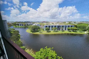 2215 Cypress Island Dr, Pompano Beach, FL 33069 - Photo 11